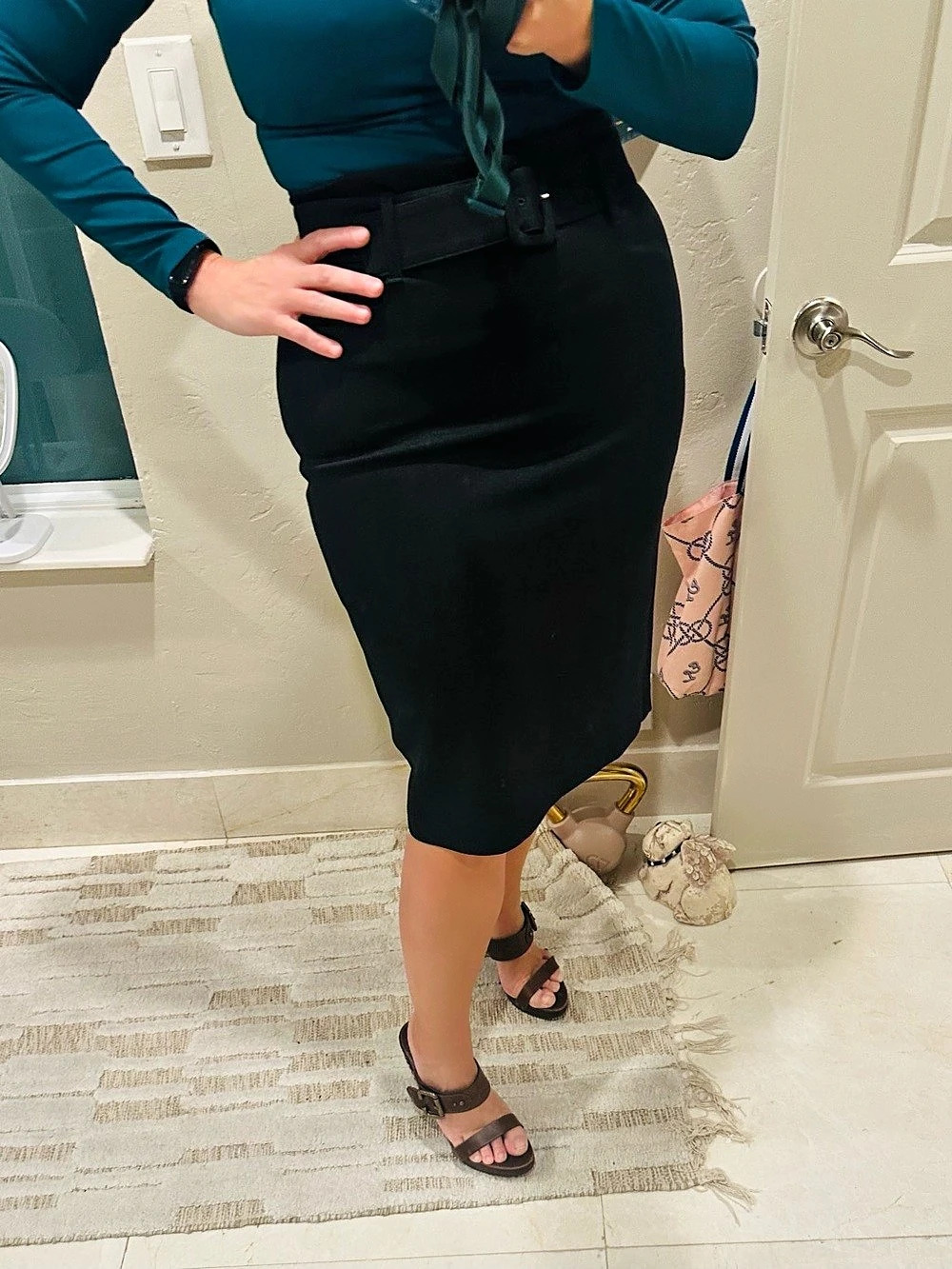 Express Belted Pencil Skirt in Black Size 10 EUC